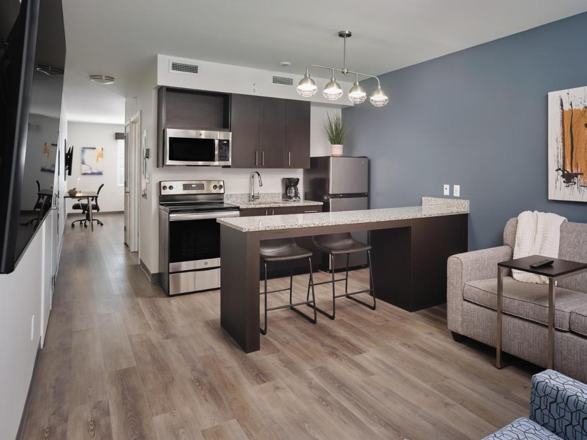 Stayapt Suites Greenville-Haywood Mall Exteriör bild